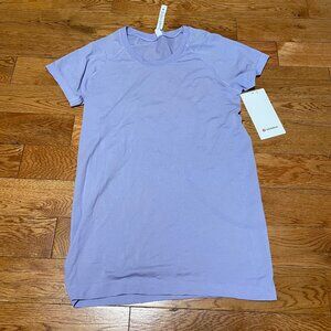 NWT Lululemon Swiftly Tech Short Sleeve Shirt 2.0 Size 8 LISM Lilac Smoke